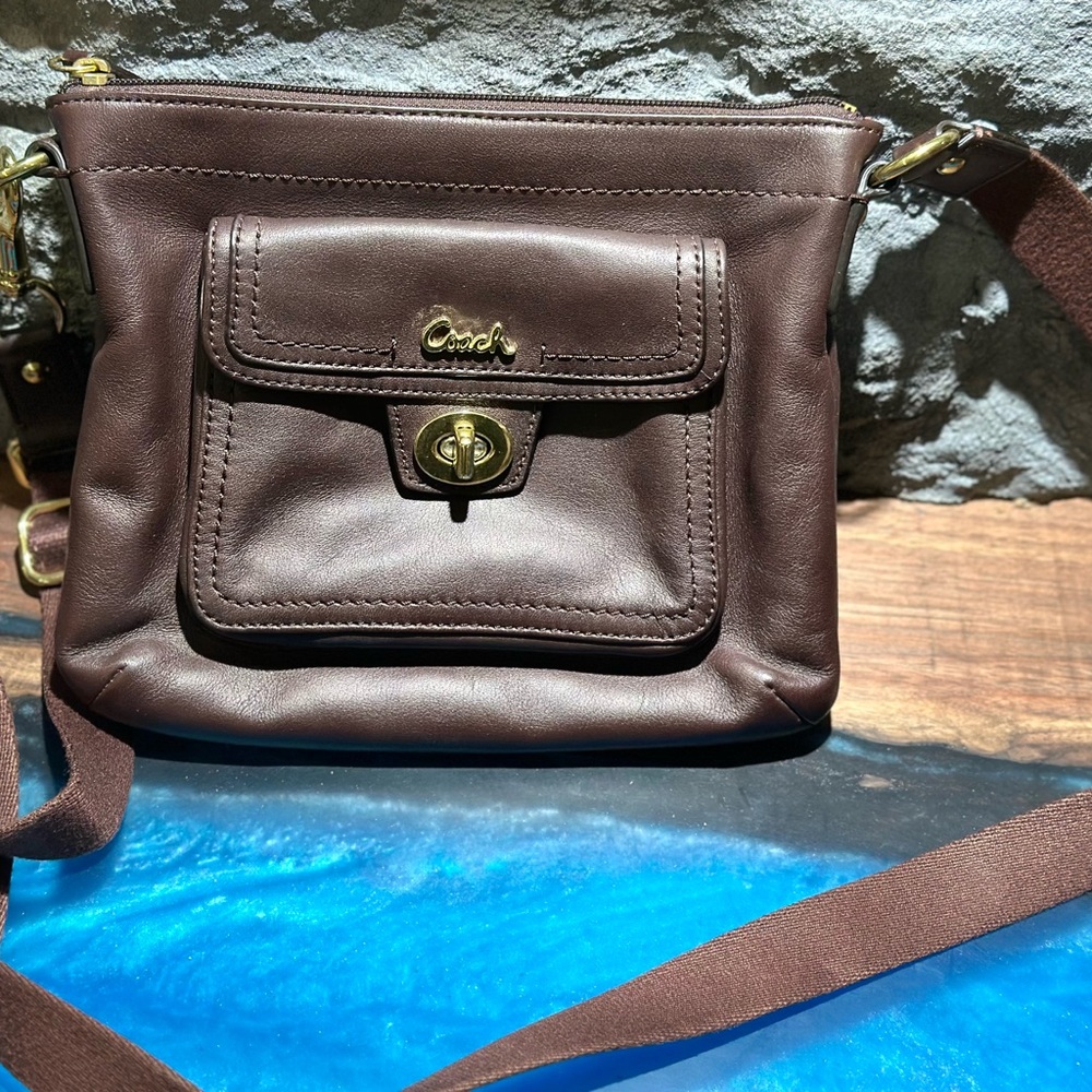 Vintage Chic Coach Chocolate Leather Crossbody Bag
